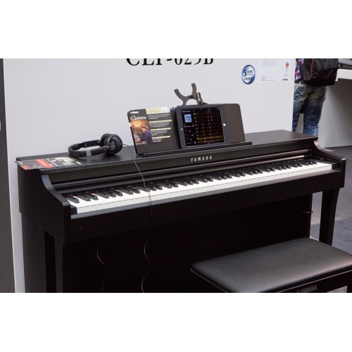 Цифровое пианино Yamaha Clavinova CLP-625B