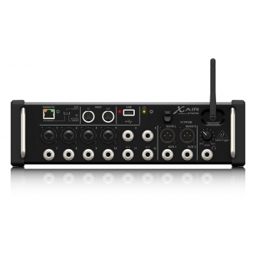 Микшерный пульт Behringer XR12