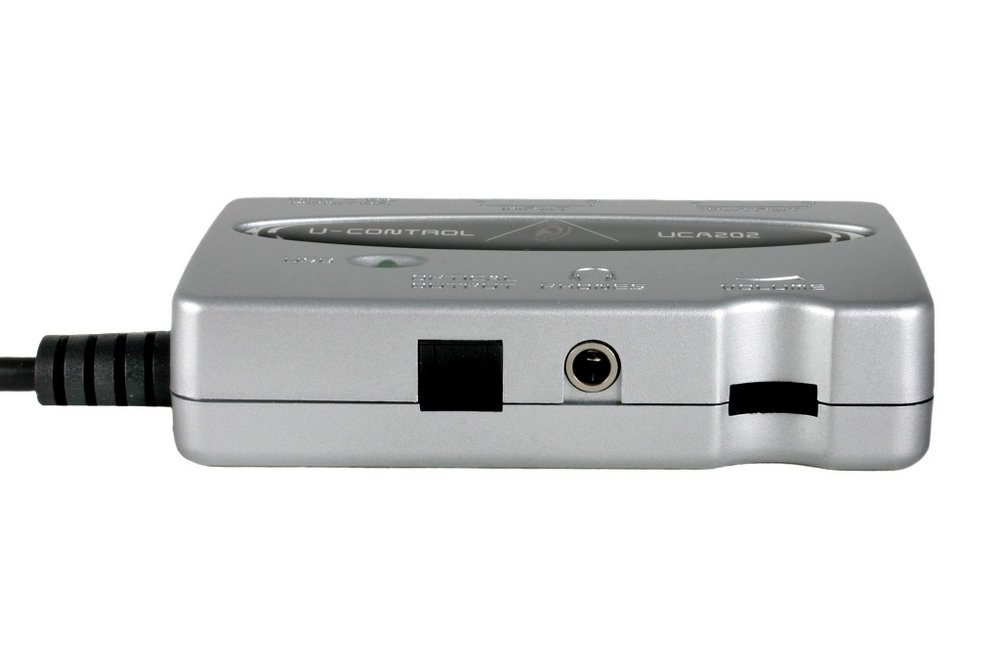 USB-интерфейс Behringer UCA202
