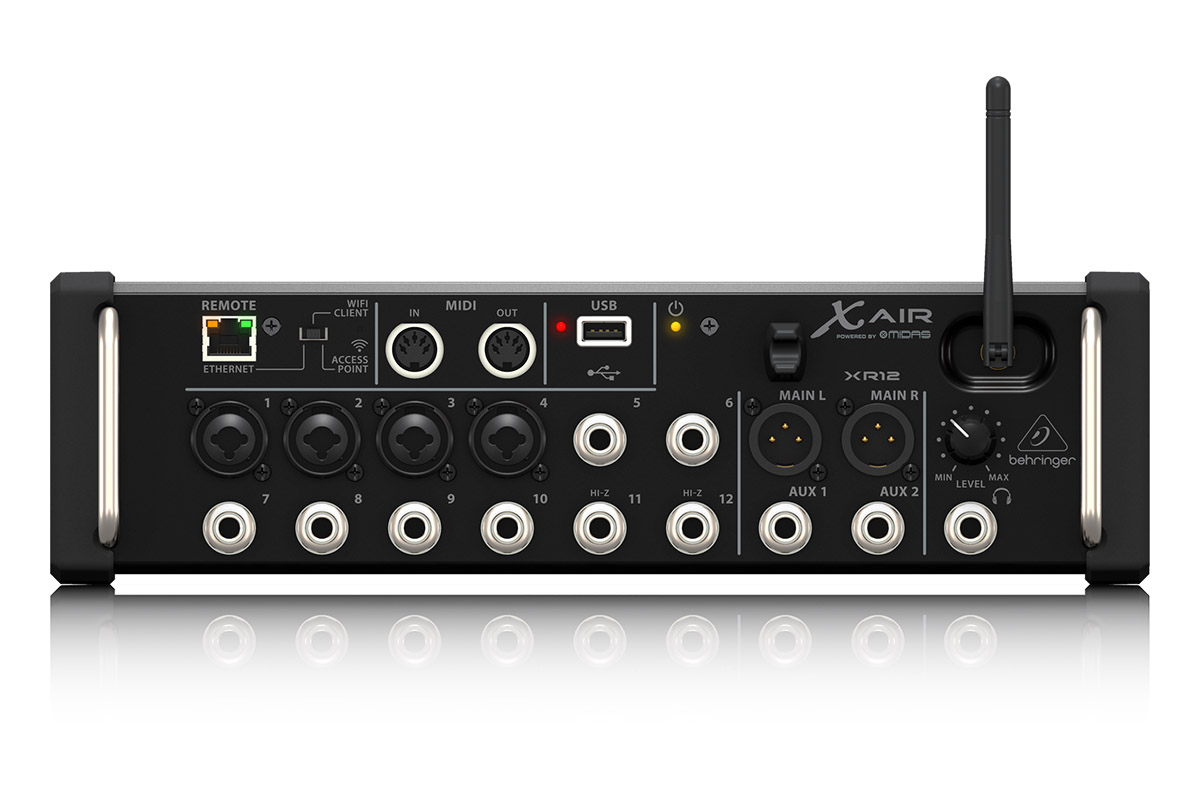 Микшерный пульт Behringer XR12