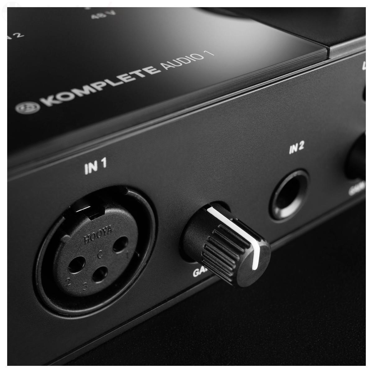 Native instruments Komplete Audio 1. Komplete Audio 1. Native instruments аудиоинтерфейс.