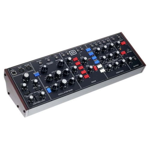 Синтезатор Behringer MODEL D