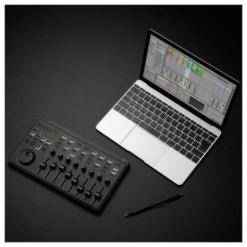 MIDI-контроллер Korg nanoKONTROL Studio-5