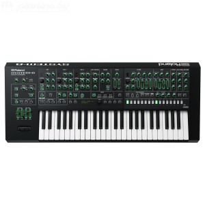Синтезатор Roland Aira System-8